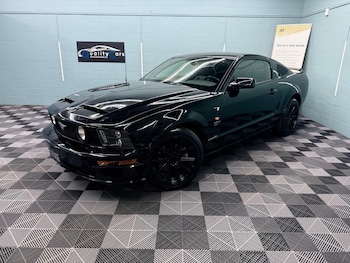 Used Ford Mustang 2005 for sale - 79348316: Photo