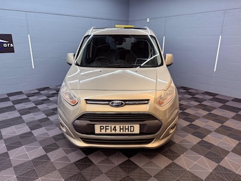 Used Ford Grand Tourneo Connect 2014 for sale - 76527902: Photo