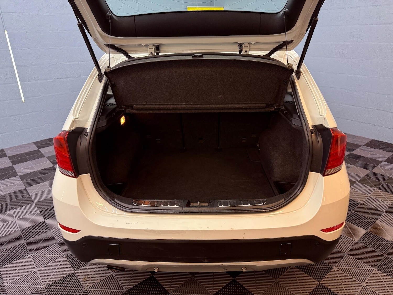 Used BMW X1 2015 for sale - 76866190: Photo 29