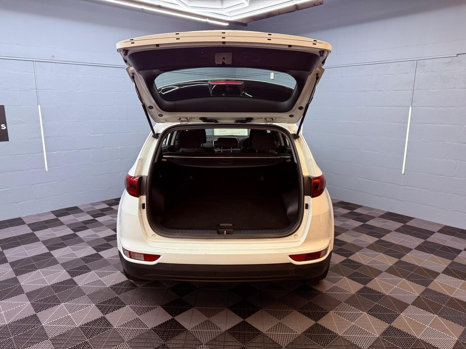 Used Kia Sportage 2018 for sale - 76991629: Photo 31