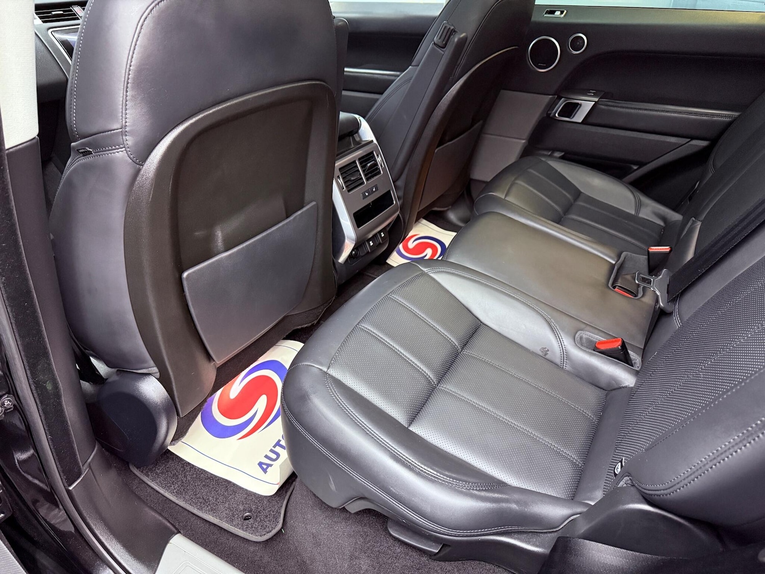 Used Land Rover Range Rover Sport 2018 for sale - 76269832: Photo 44