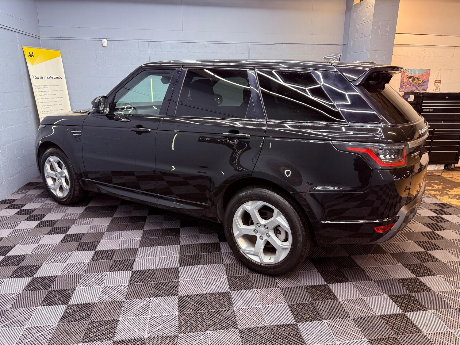 Used Land Rover Range Rover Sport 2018 for sale - 76269832: Photo 70