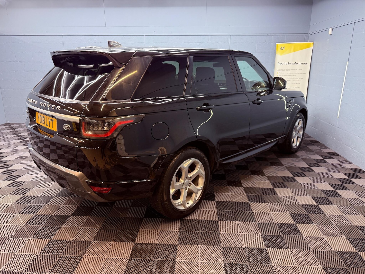 Used Land Rover Range Rover Sport 2018 for sale - 76269832: Photo 71