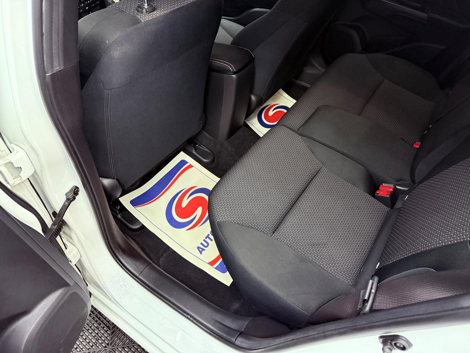 Used Honda Civic 2016 for sale - 76227485: Photo 29