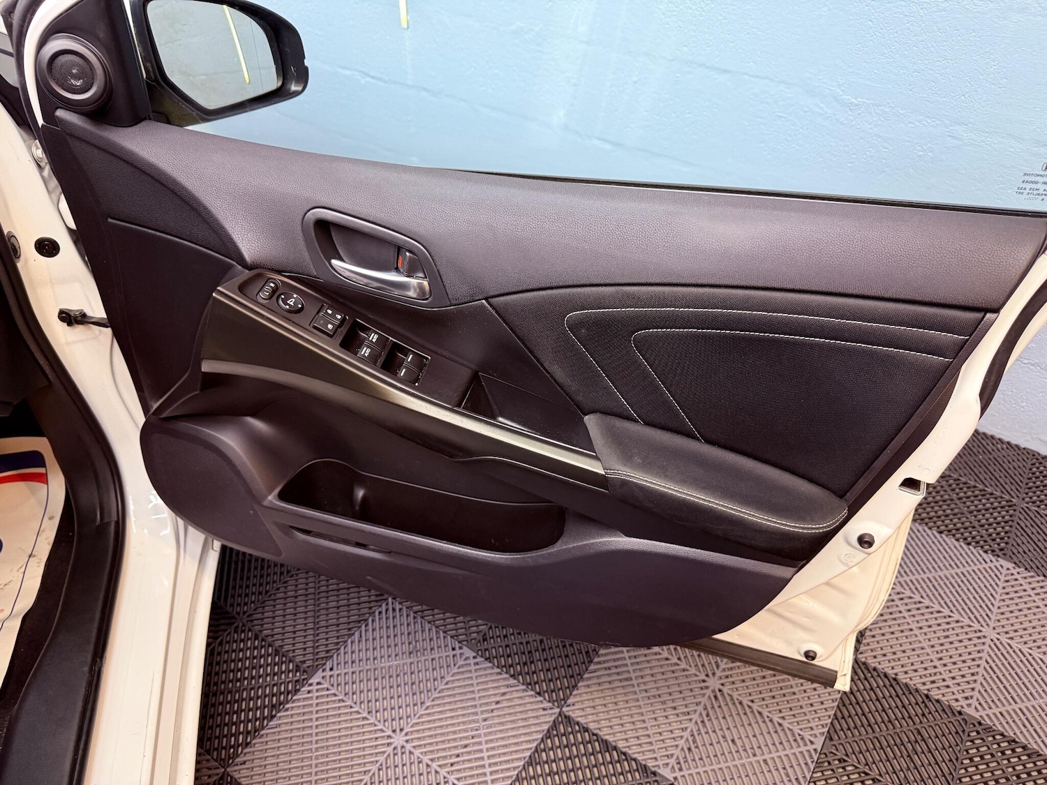 Used Honda Civic 2016 for sale - 76227485: Photo 40