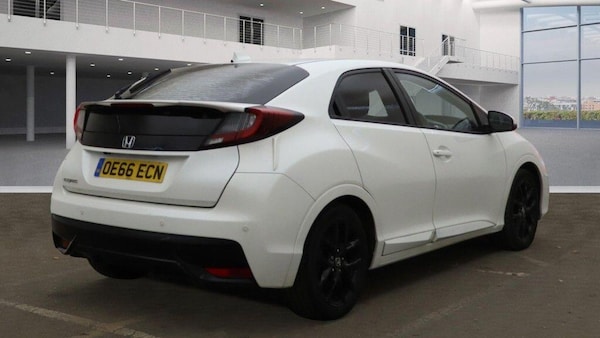 Used Honda Civic 2016 for sale - 76227485: Photo 4