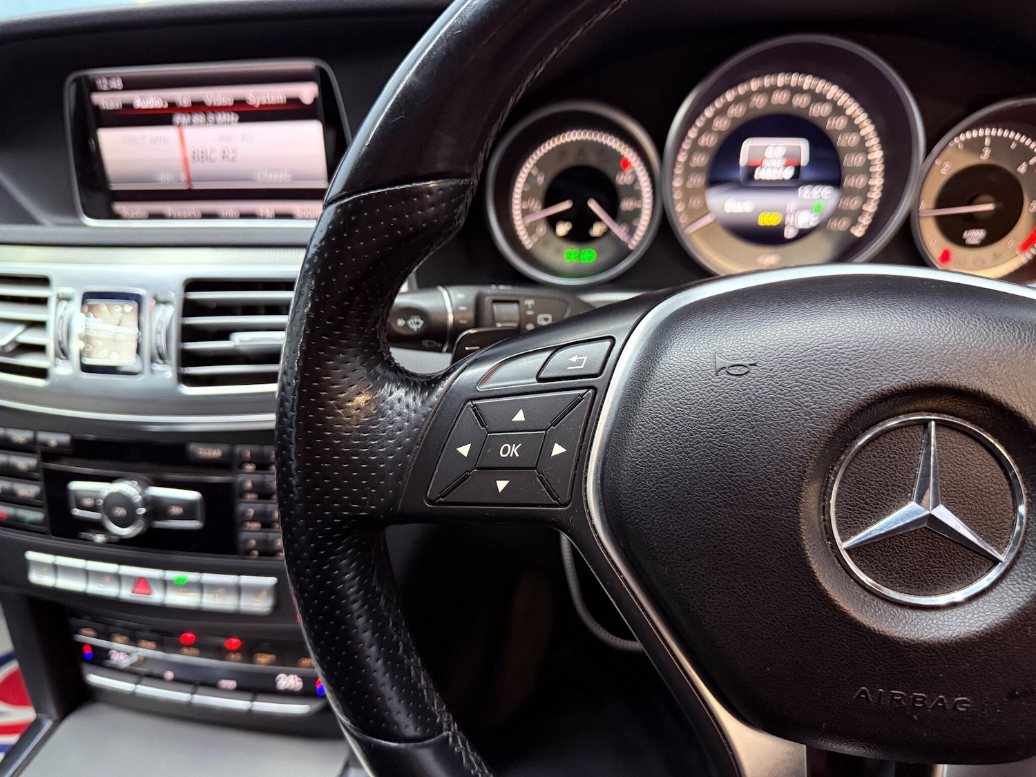 Used Mercedes-Benz E Class 2013 for sale - 76742834: Photo 22