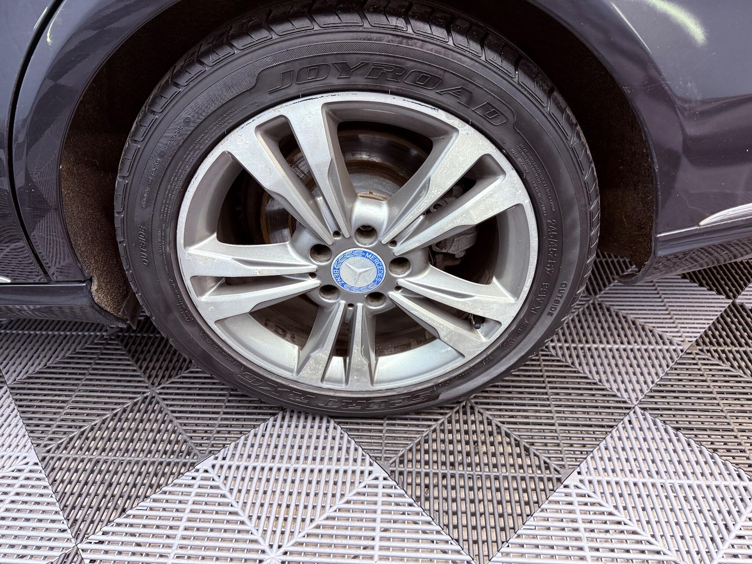 Used Mercedes-Benz E Class 2013 for sale - 76742834: Photo 35