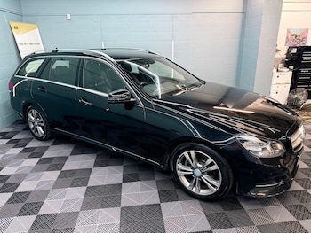 Used Mercedes-Benz E Class 2013 for sale - 76742834: Photo