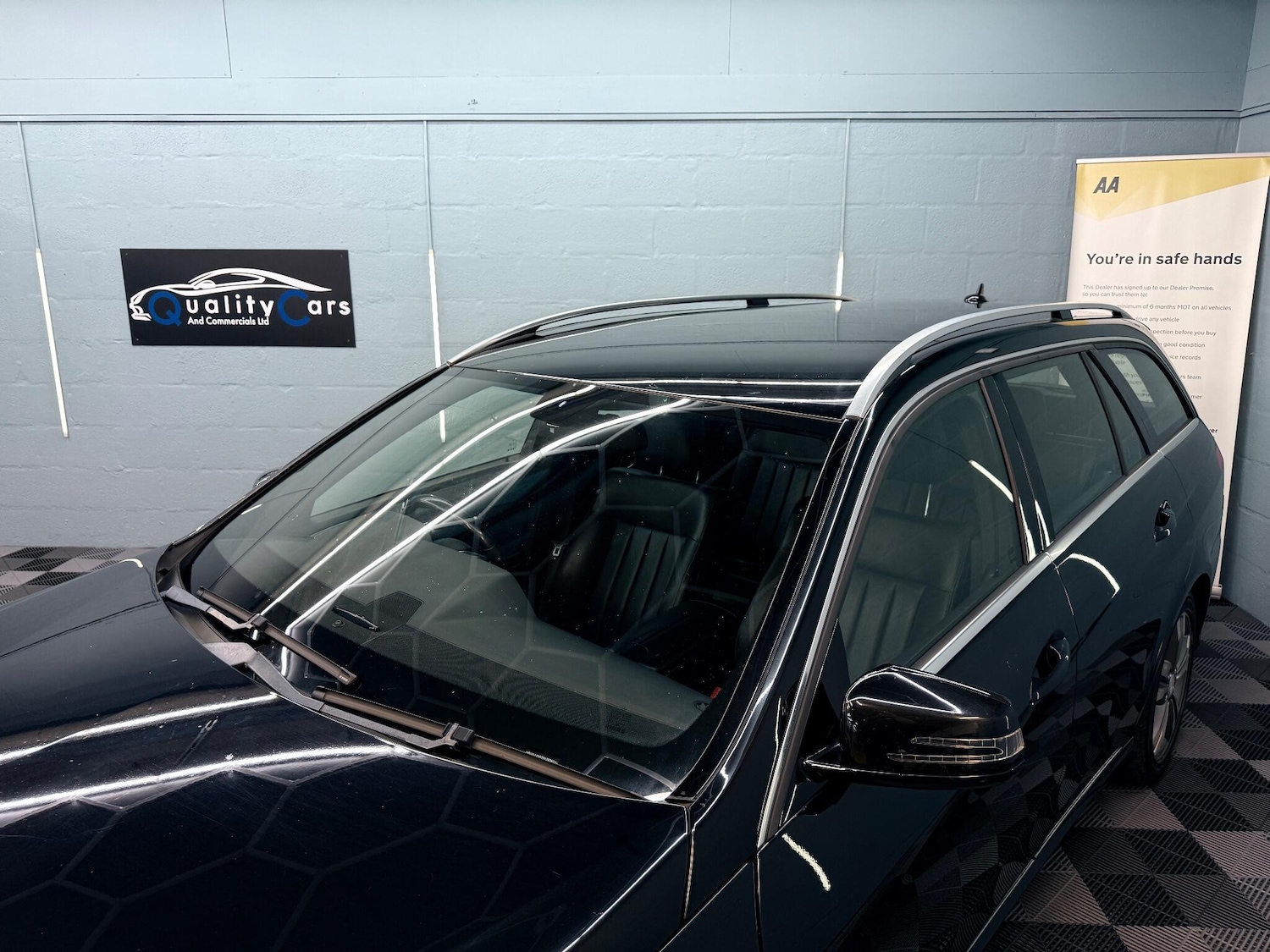 Used Mercedes-Benz E Class 2013 for sale - 76742834: Photo 4