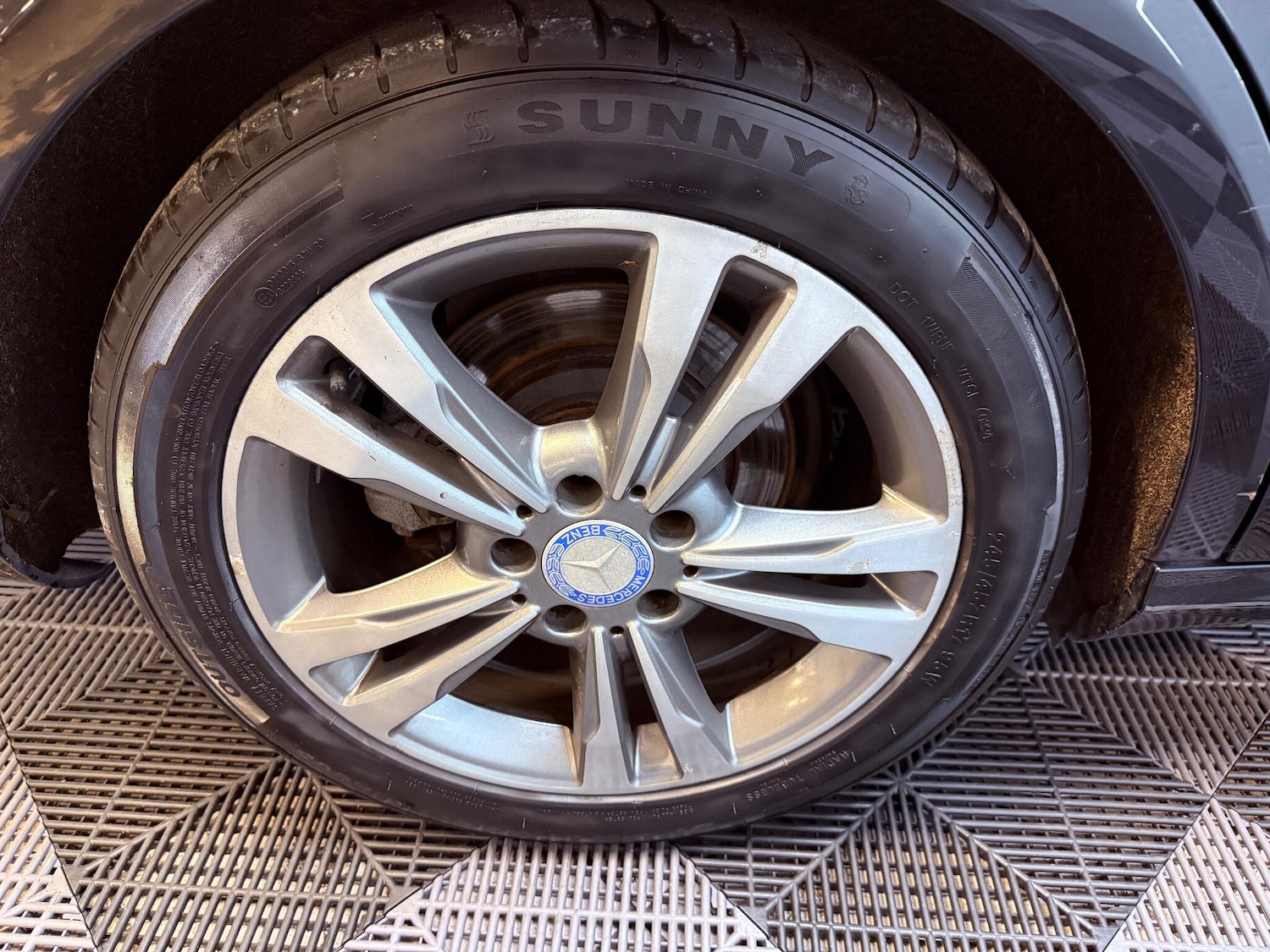 Used Mercedes-Benz E Class 2013 for sale - 76742834: Photo 40