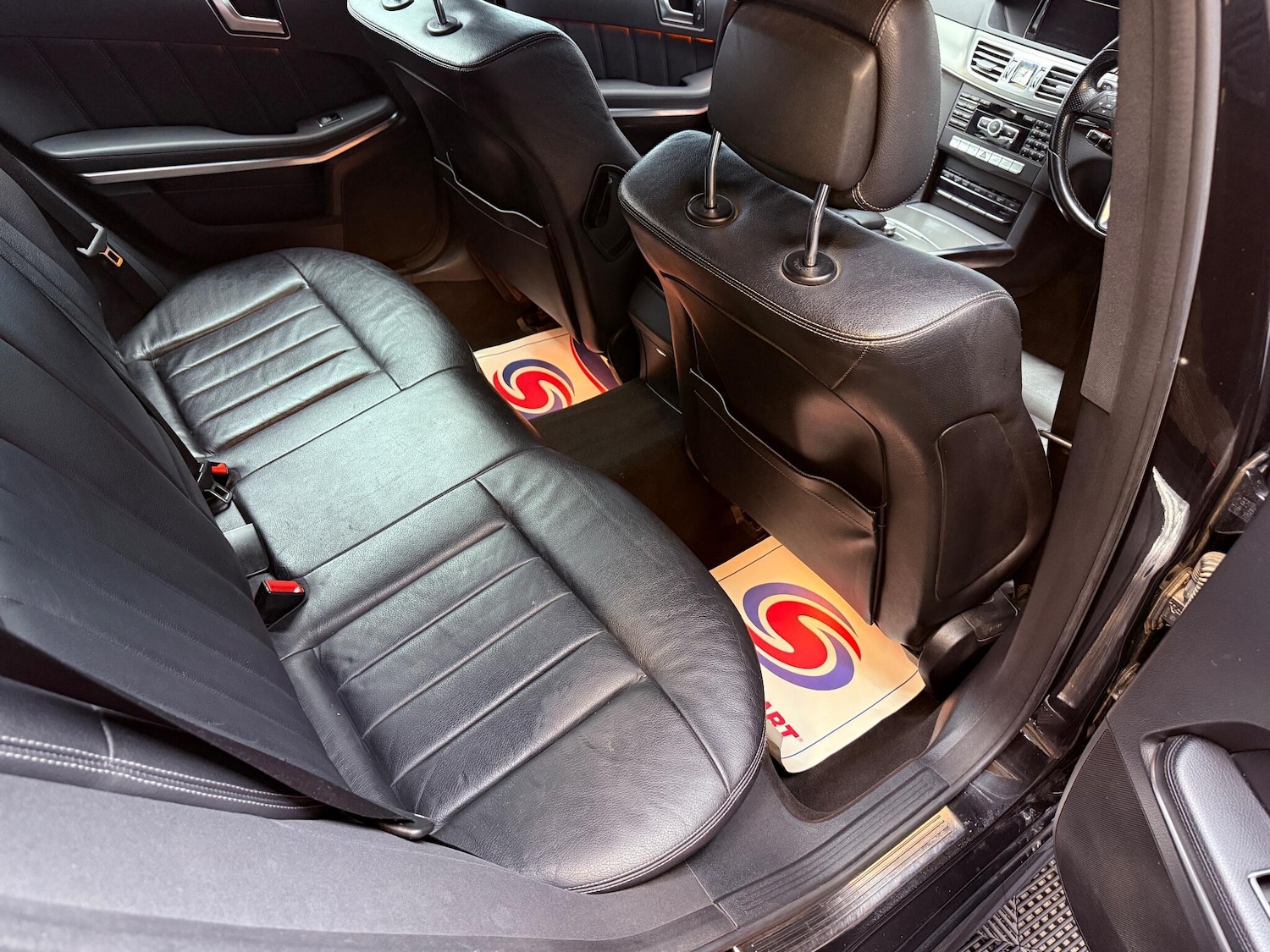 Used Mercedes-Benz E Class 2013 for sale - 76742834: Photo 45