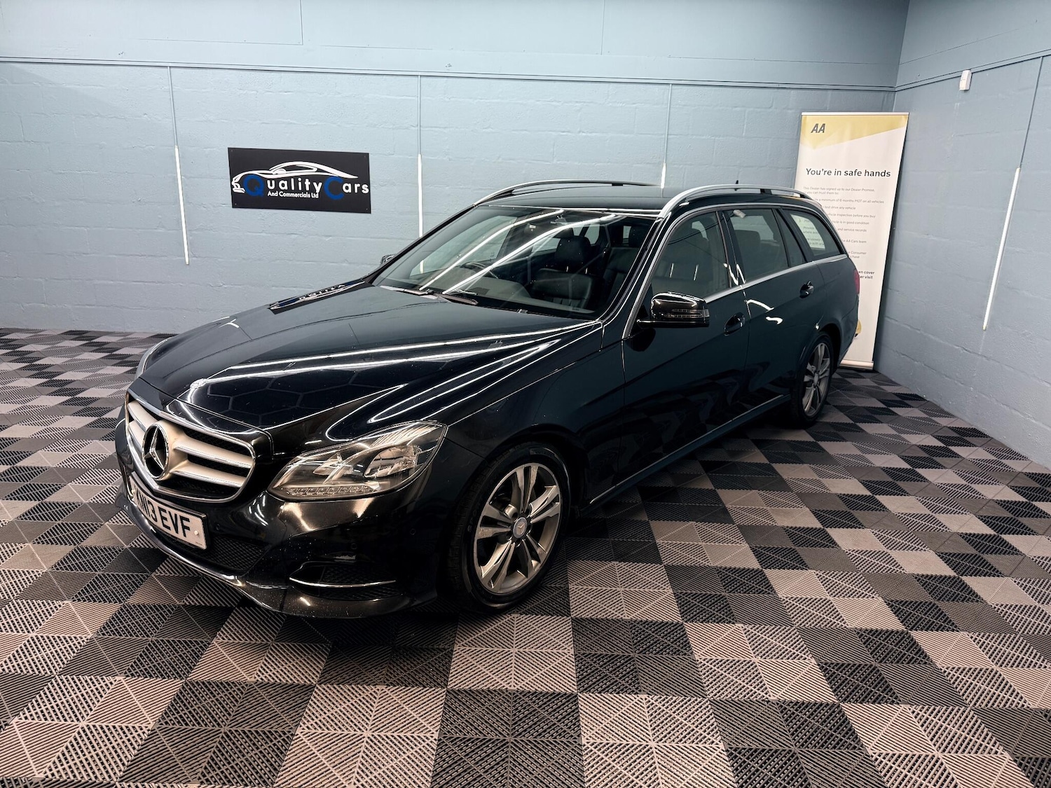 Used Mercedes-Benz E Class 2013 for sale - 76742834: Photo 5