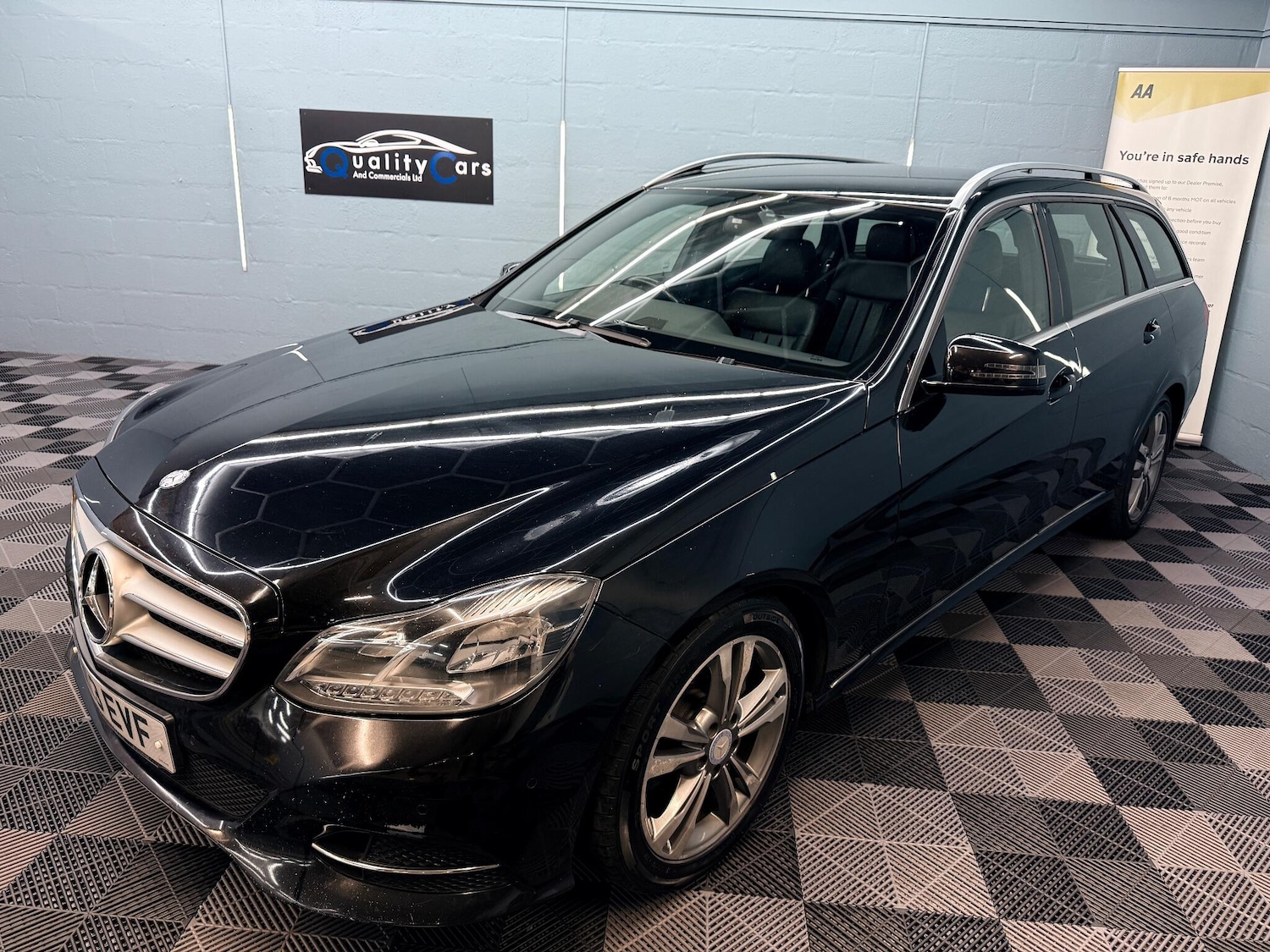 Used Mercedes-Benz E Class 2013 for sale - 76742834: Photo 6