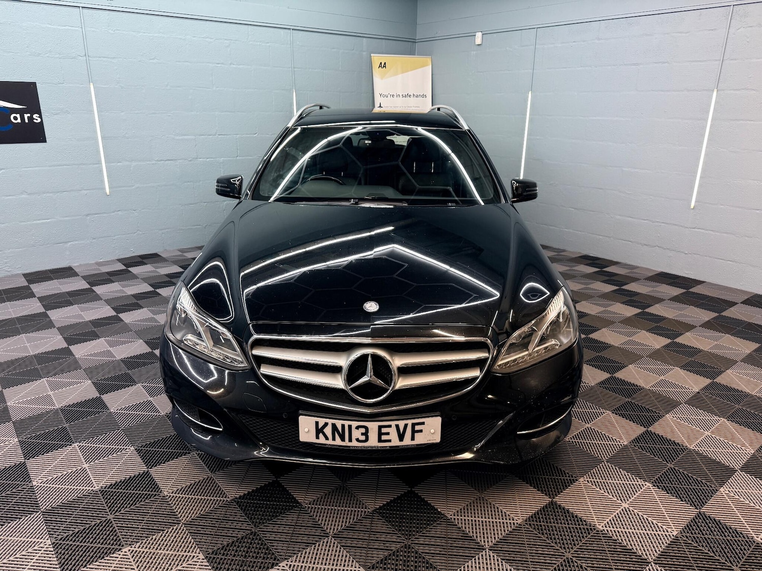 Used Mercedes-Benz E Class 2013 for sale - 76742834: Photo 7