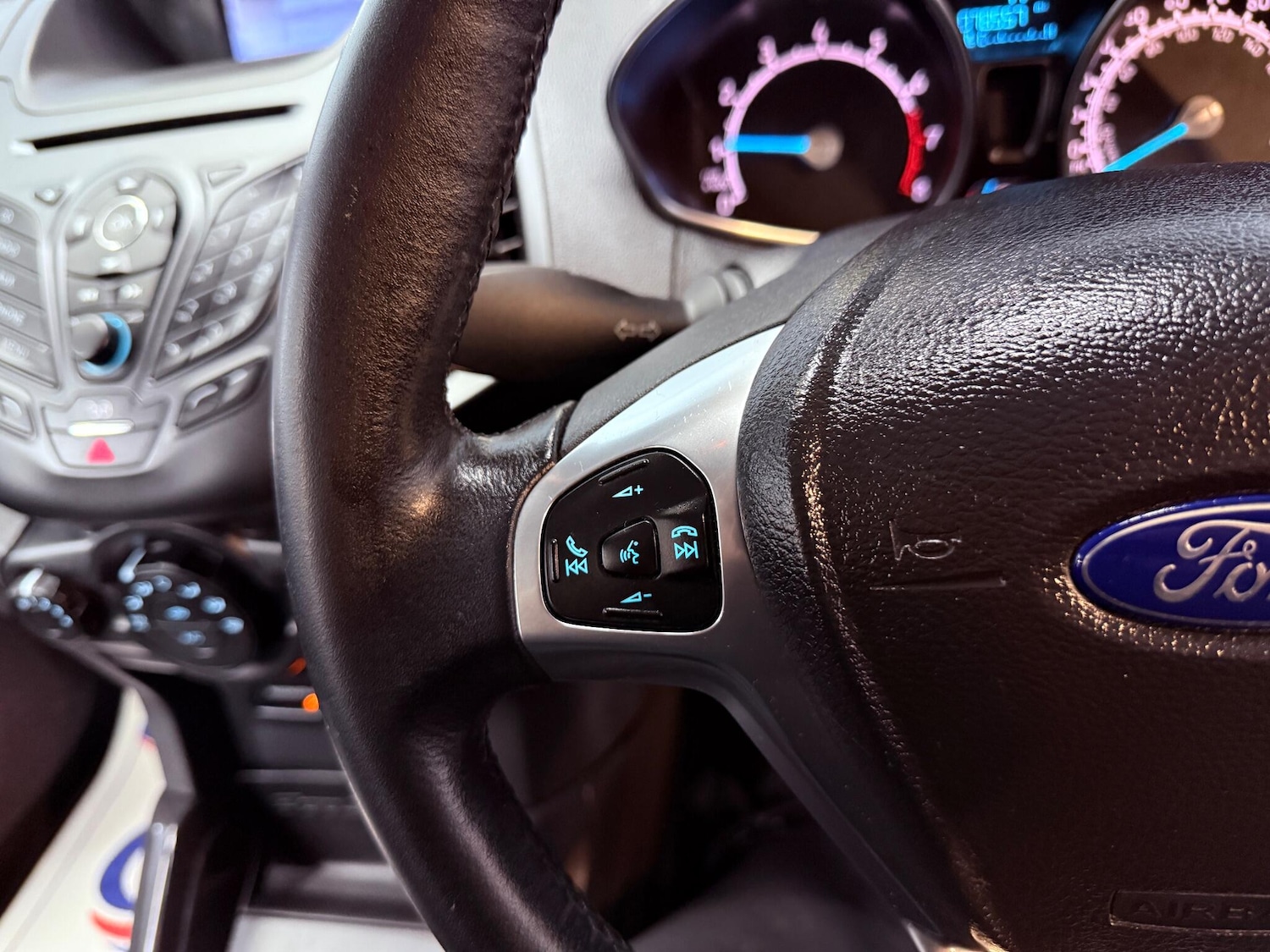 Used Ford Ecosport 2016 for sale - 76671493: Photo 16