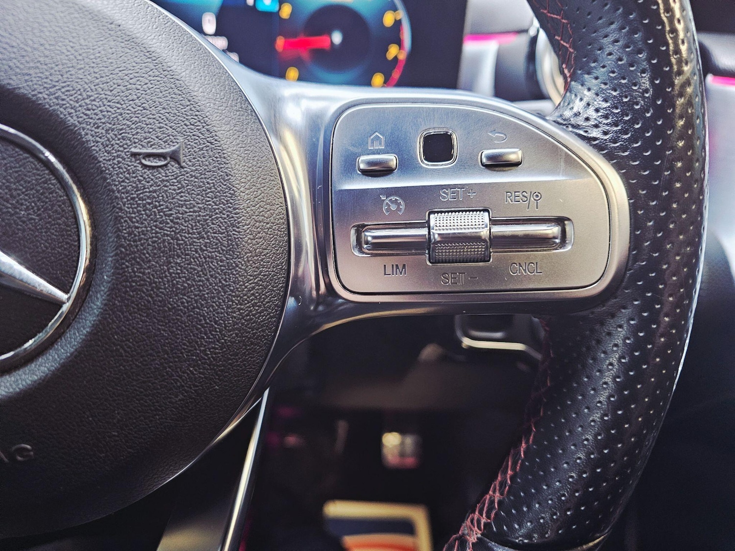 Used Mercedes-Benz A-Class 2018 for sale - 78128062: Photo 20