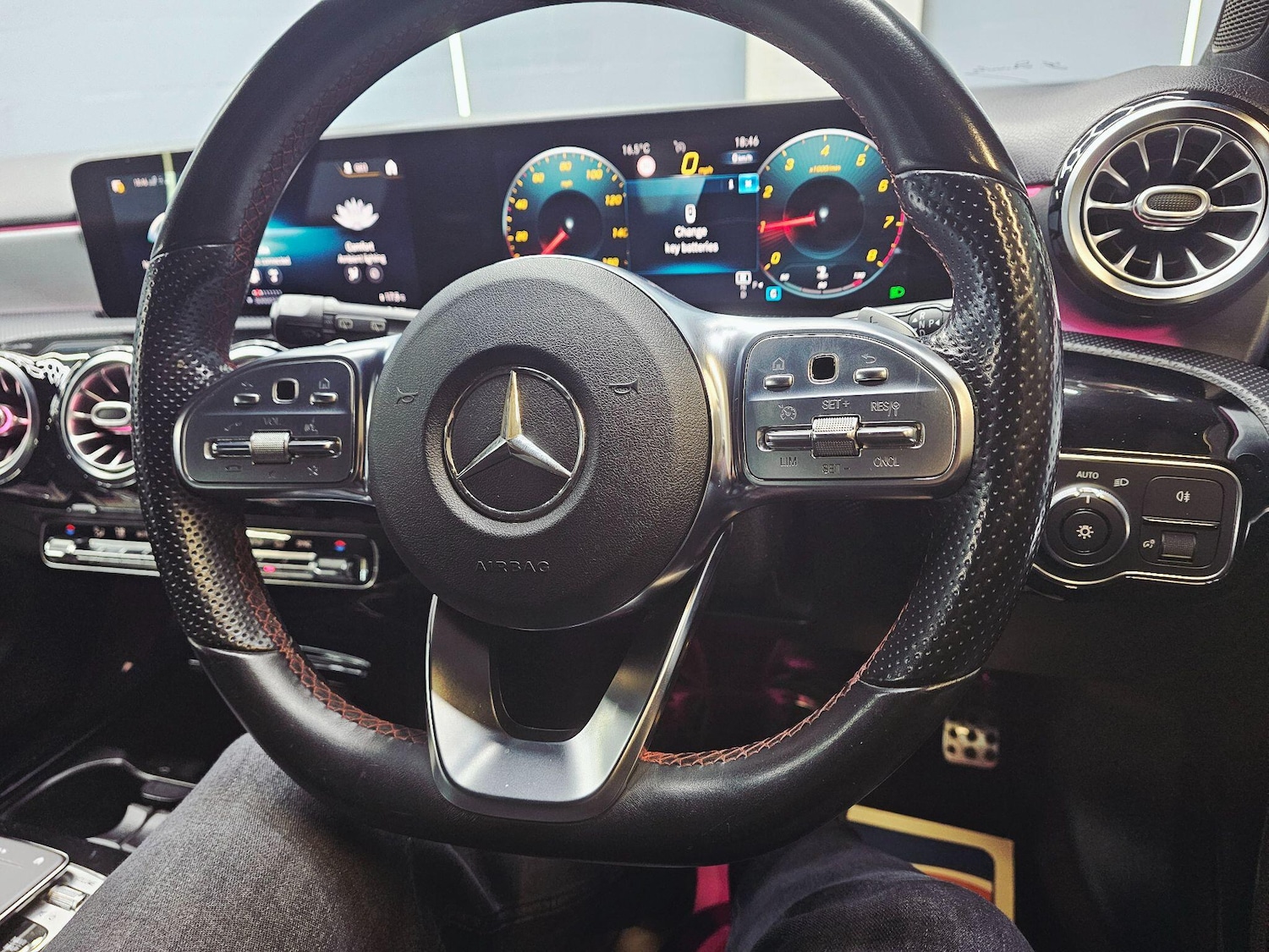 Used Mercedes-Benz A-Class 2018 for sale - 78128062: Photo 32