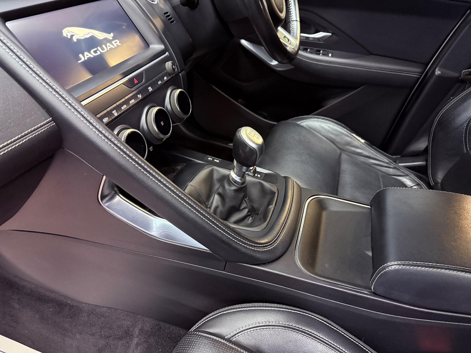 Used Jaguar E-Pace 2019 for sale - 77612544: Photo 29