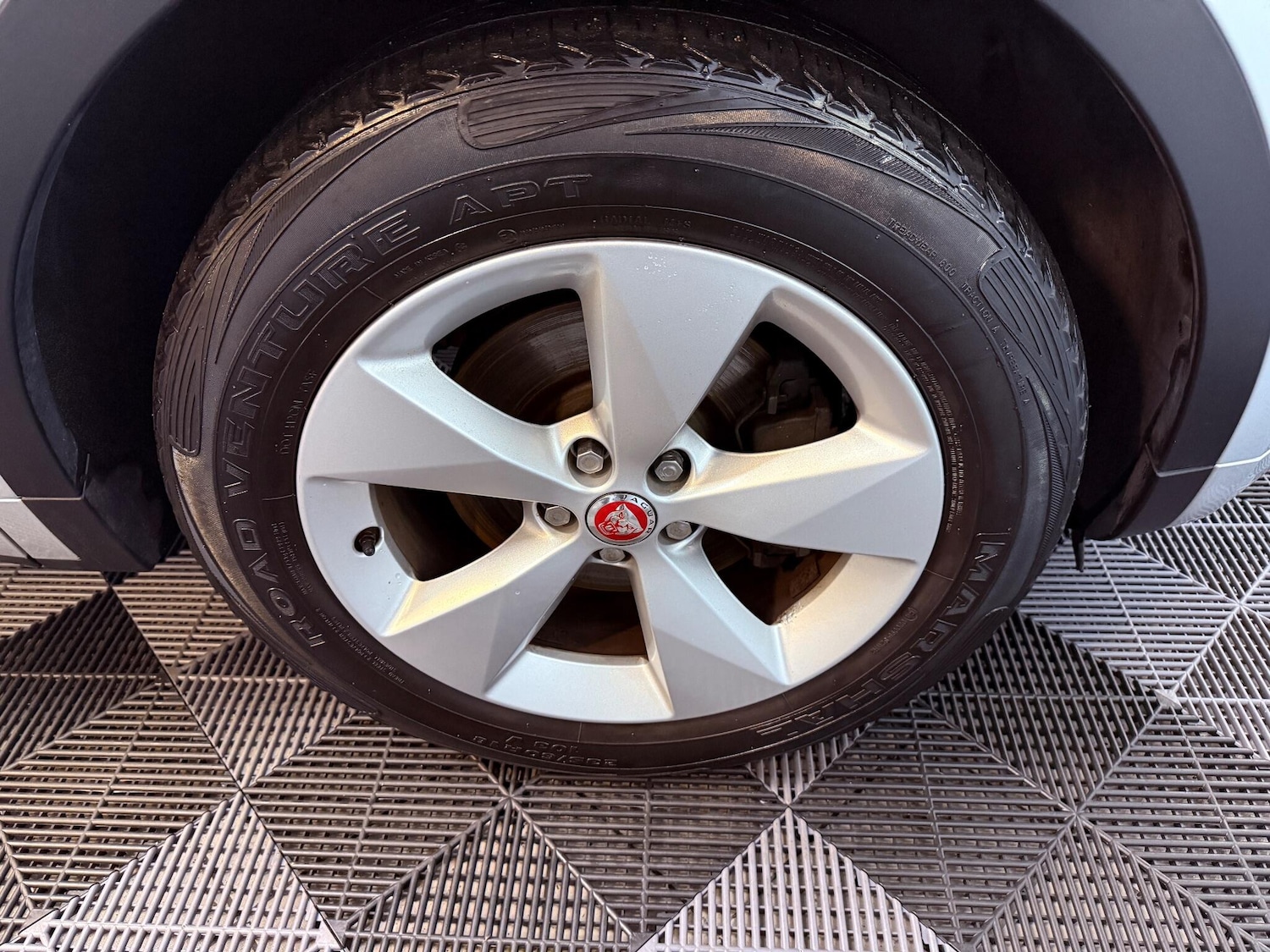 Used Jaguar E-Pace 2019 for sale - 77612544: Photo 61