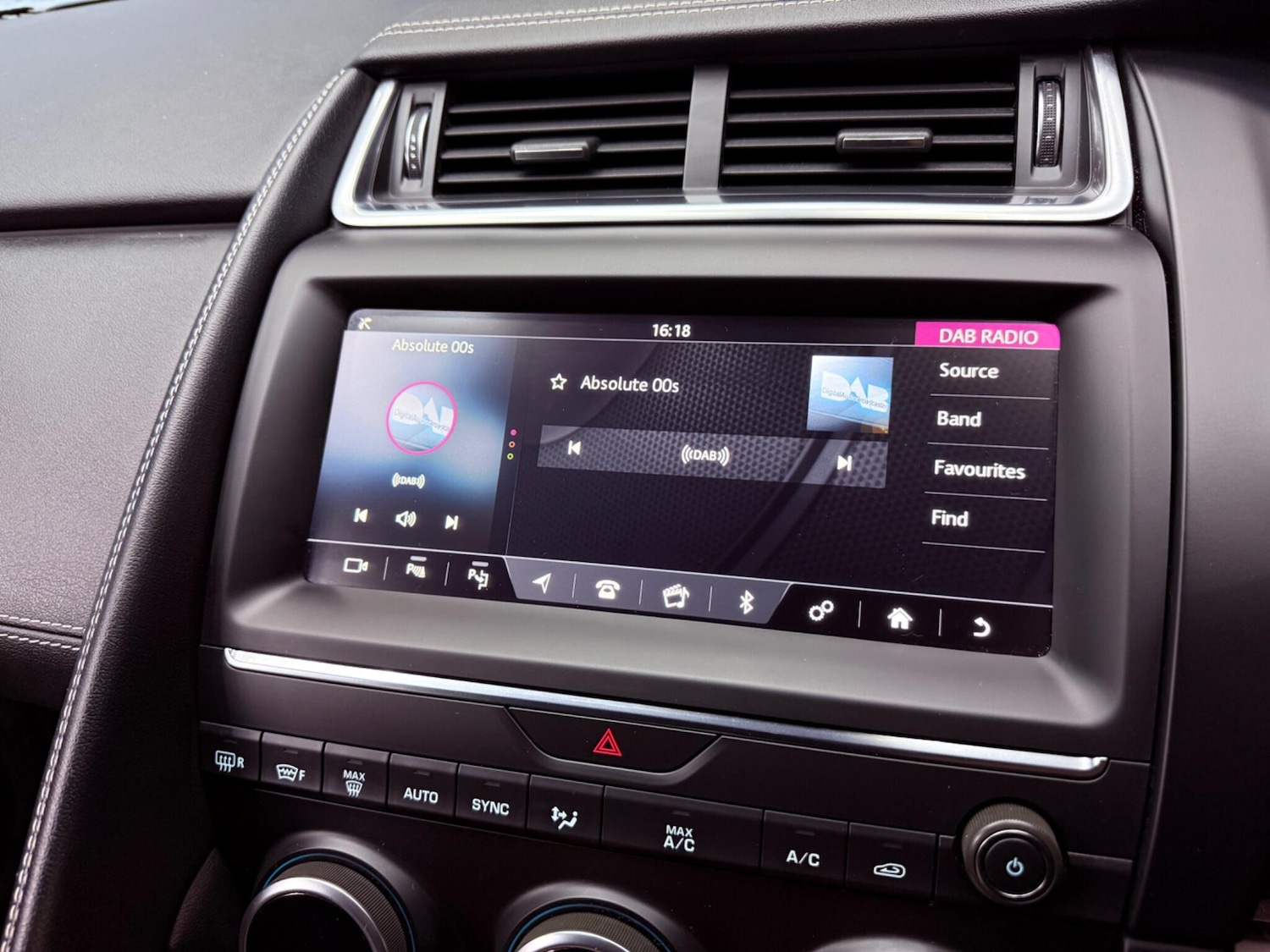 Used Jaguar E-Pace 2019 for sale - 77155904: Photo 13