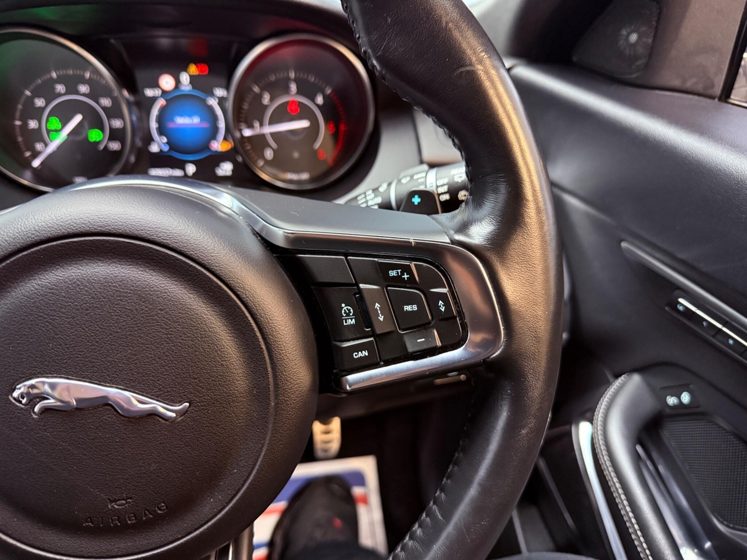 Used Jaguar E-Pace 2019 for sale - 77155904: Photo 24