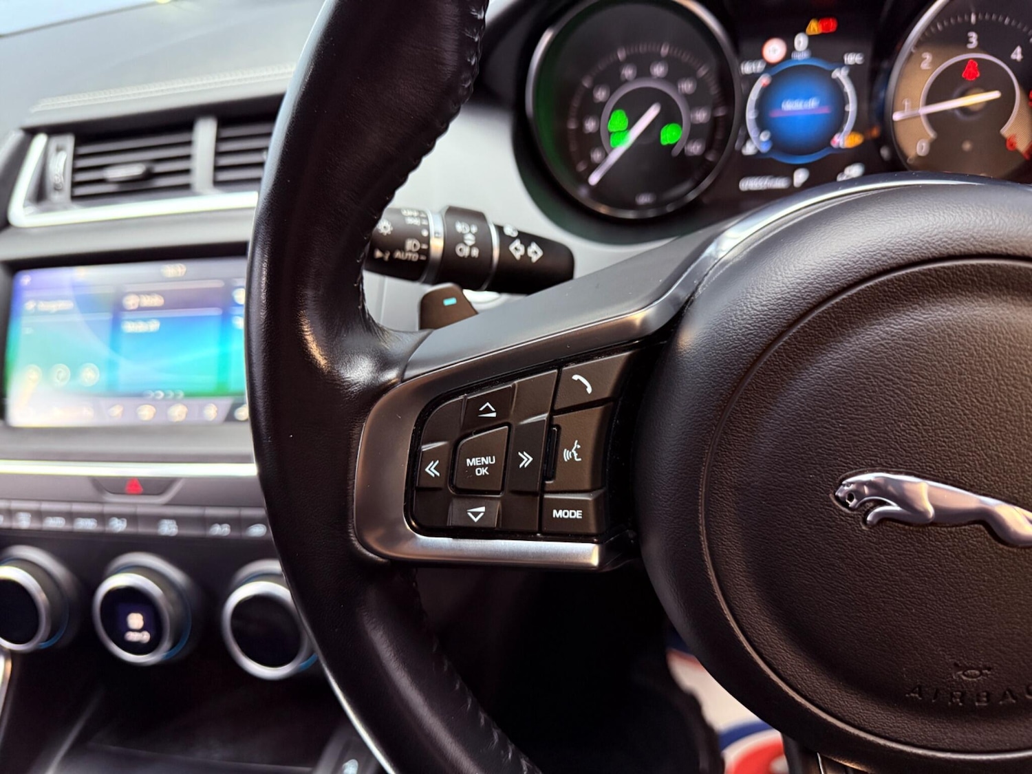 Used Jaguar E-Pace 2019 for sale - 77155904: Photo 25