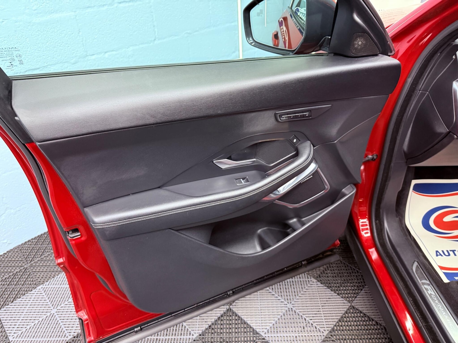 Used Jaguar E-Pace 2019 for sale - 77155904: Photo 30