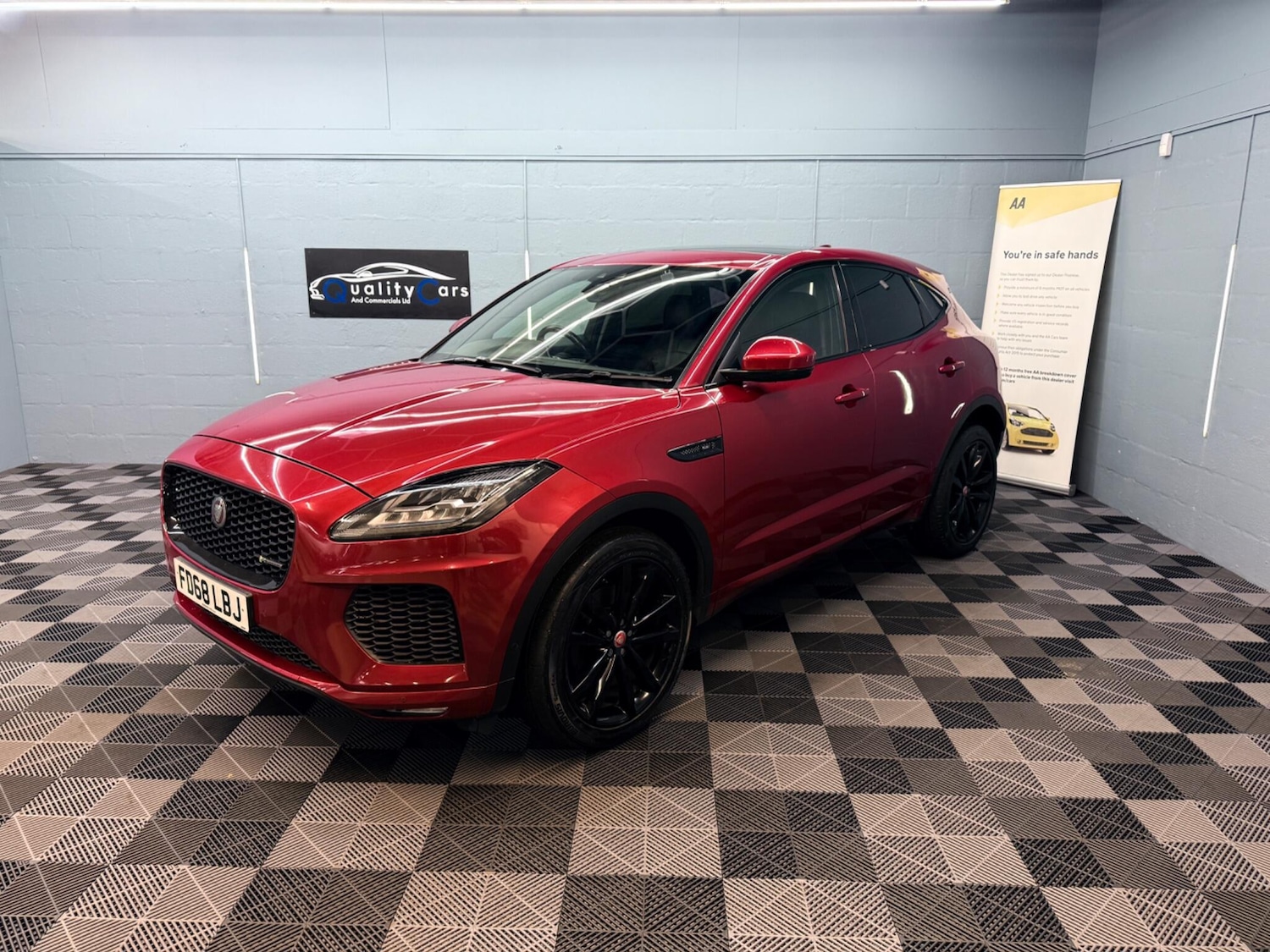 Used Jaguar E-Pace 2019 for sale - 77155904: Photo 4