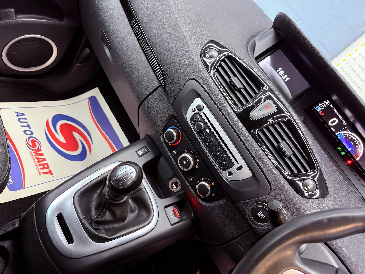 Used Renault Grand Scenic 2012 for sale - 76832151: Photo 12