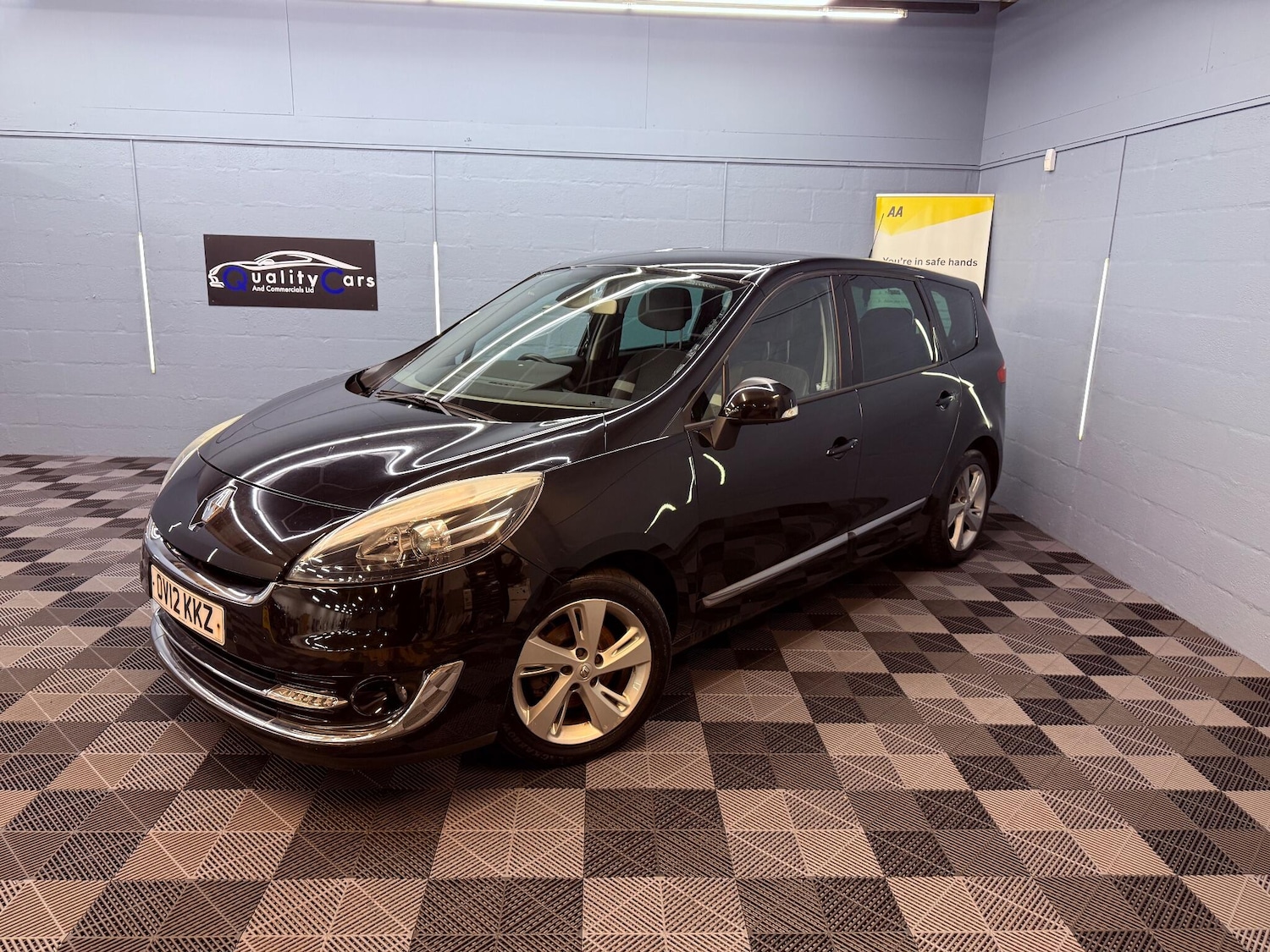 Used Renault Grand Scenic 2012 for sale - 76832151: Photo 2