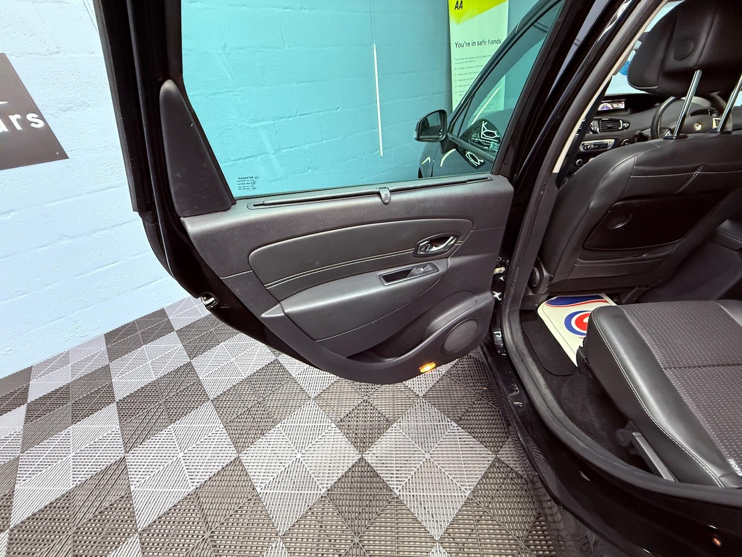 Used Renault Grand Scenic 2012 for sale - 76832151: Photo 23