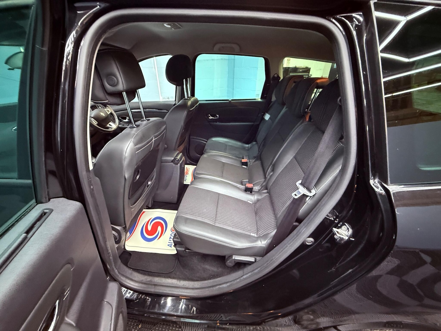 Used Renault Grand Scenic 2012 for sale - 76832151: Photo 25