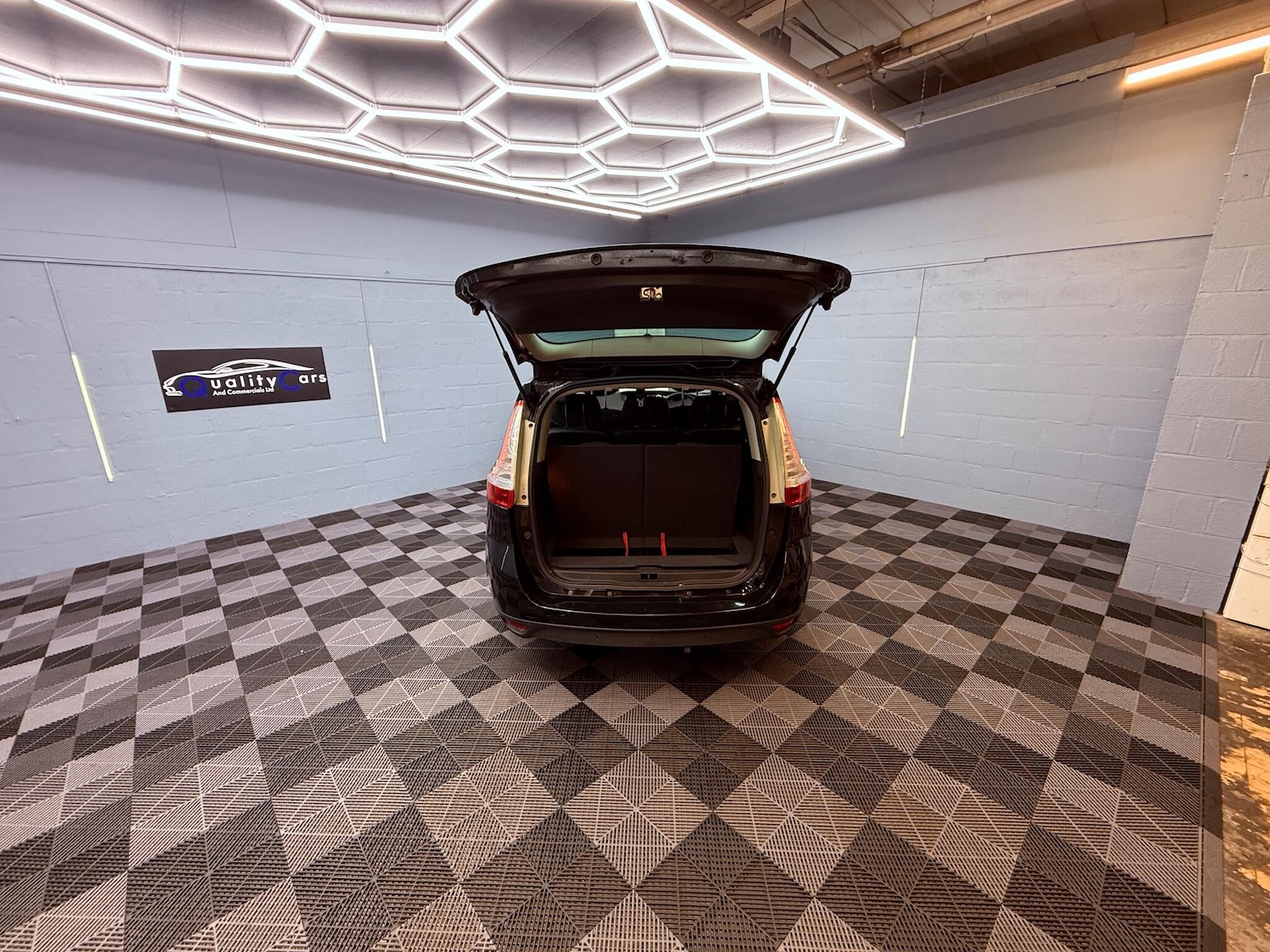 Used Renault Grand Scenic 2012 for sale - 76832151: Photo 29