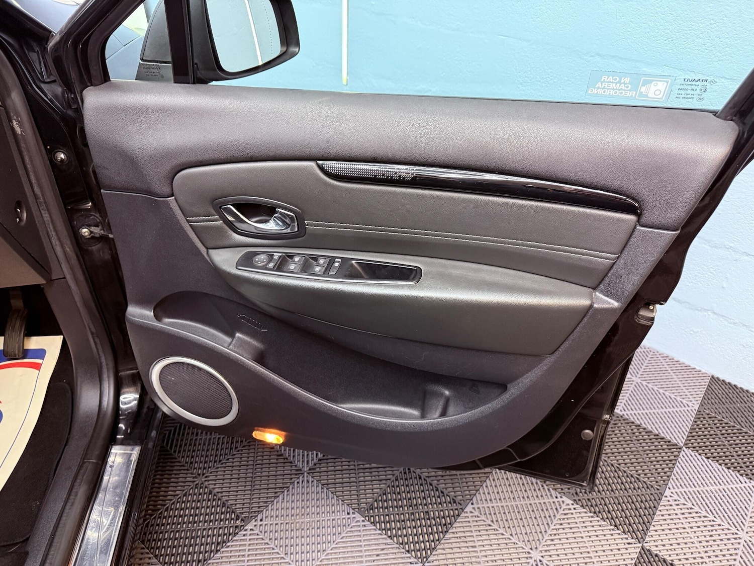 Used Renault Grand Scenic 2012 for sale - 76832151: Photo 36