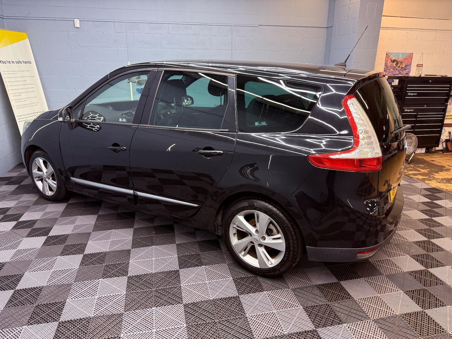 Used Renault Grand Scenic 2012 for sale - 76832151: Photo 42