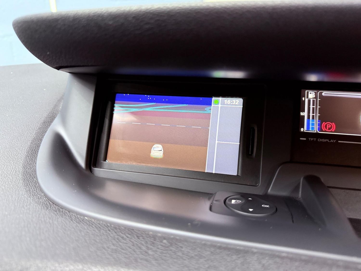 Used Renault Grand Scenic 2012 for sale - 76832151: Photo 8