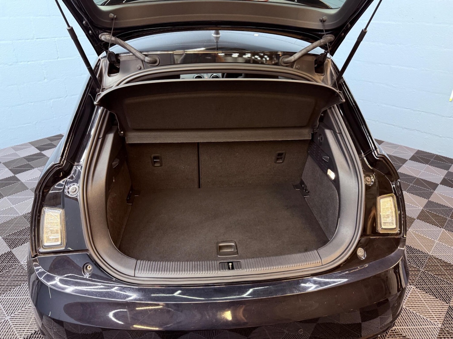 Used Audi A1 for sale - 77658057: Photo 34