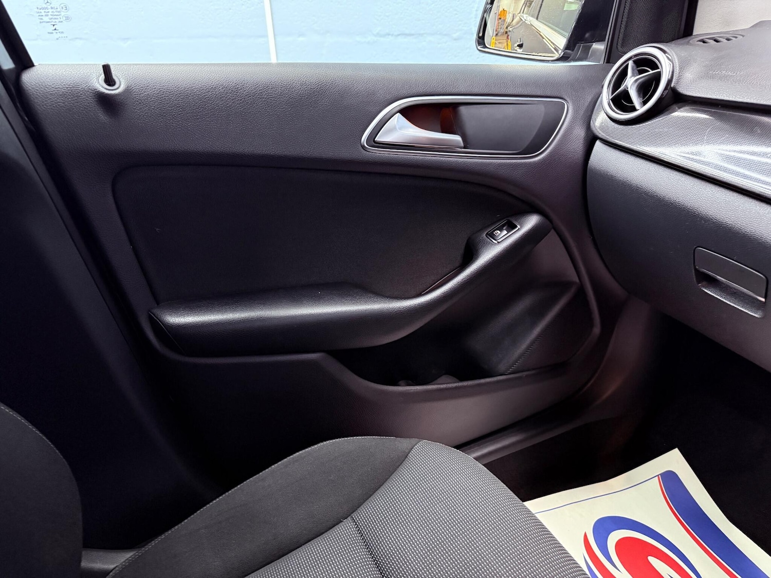 Used Mercedes-Benz B Class 2014 for sale - 76671640: Photo 11