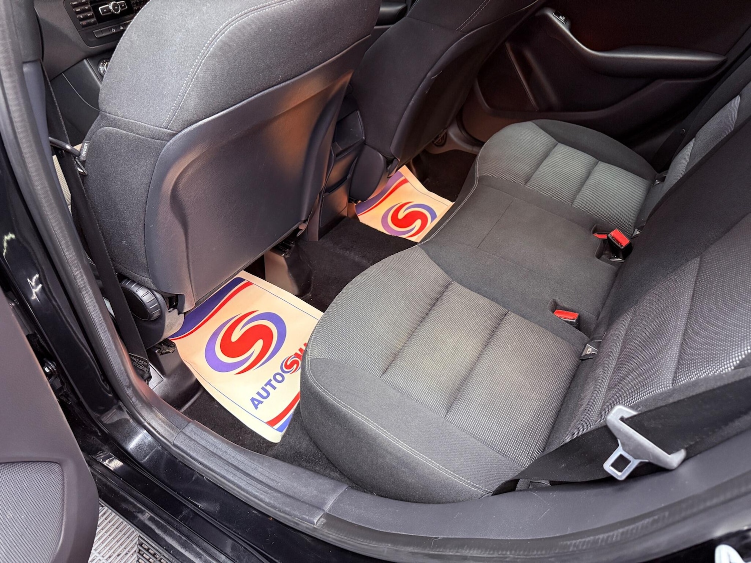 Used Mercedes-Benz B Class 2014 for sale - 76671640: Photo 28