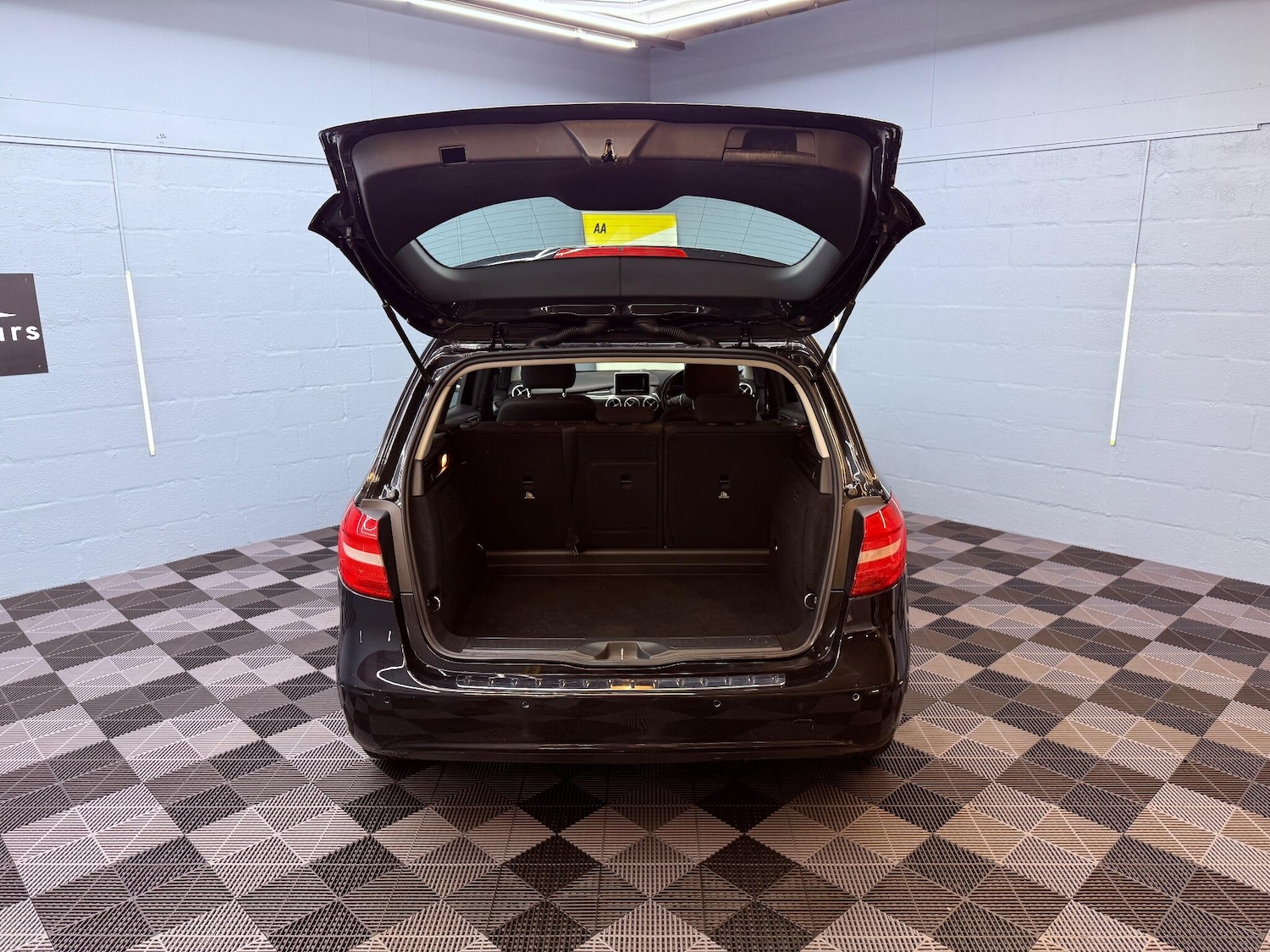 Used Mercedes-Benz B Class 2014 for sale - 76671640: Photo 30