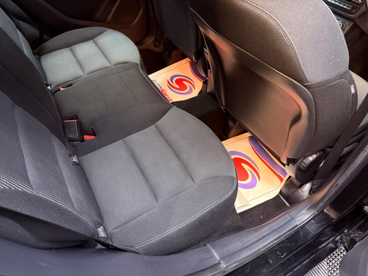 Used Mercedes-Benz B Class 2014 for sale - 76671640: Photo 34