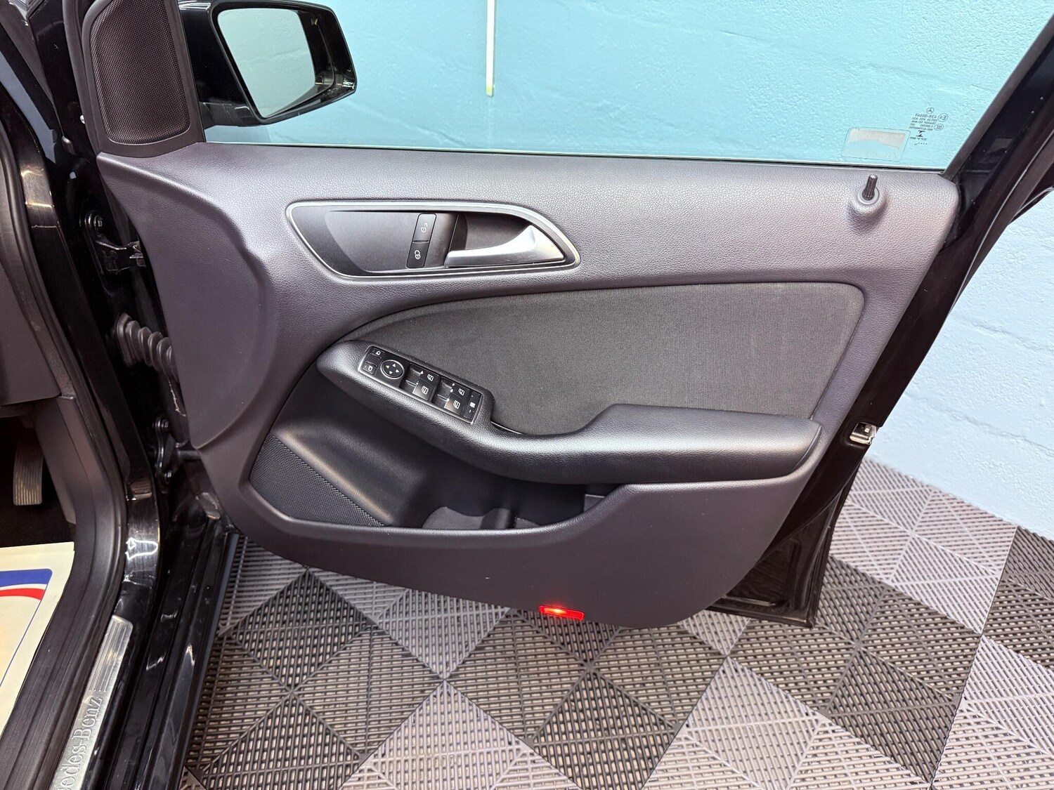 Used Mercedes-Benz B Class 2014 for sale - 76671640: Photo 35