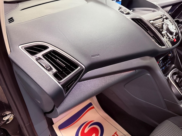Used Ford C-Max 2015 for sale - 75414799: Photo 22