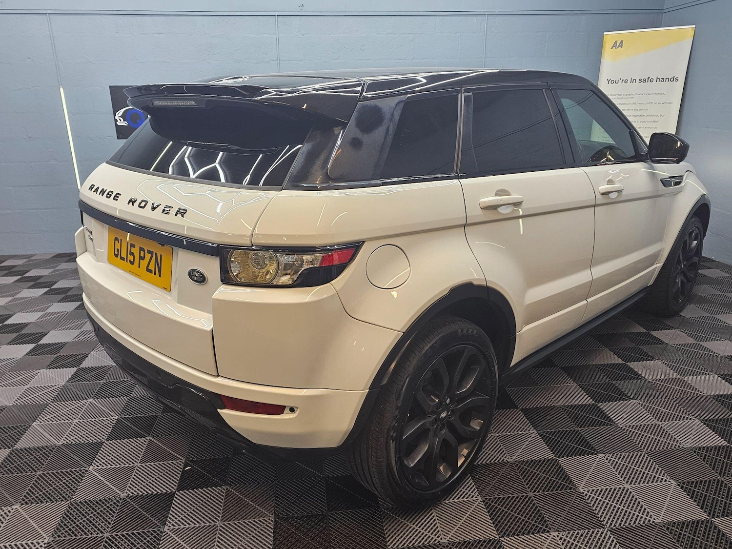 Used Land Rover Range Rover Evoque 2015 for sale - 77455529: Photo 12