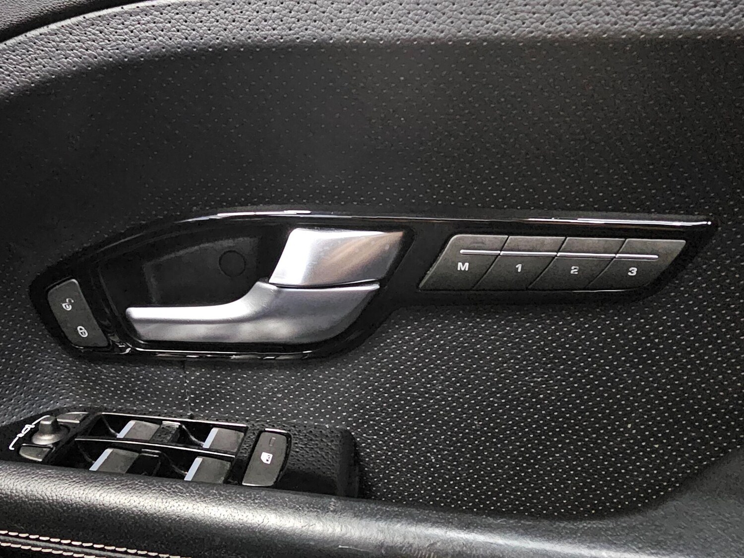 Used Land Rover Range Rover Evoque 2015 for sale - 77455529: Photo 28