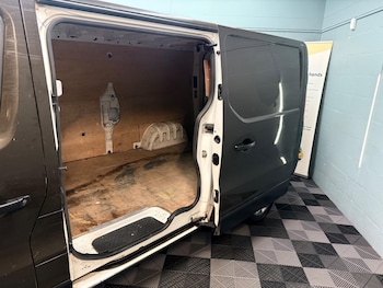 Used Renault Trafic 2022 for sale - 77343863: Photo