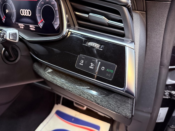 Used Audi Q8 for sale - 76227142: Photo 30