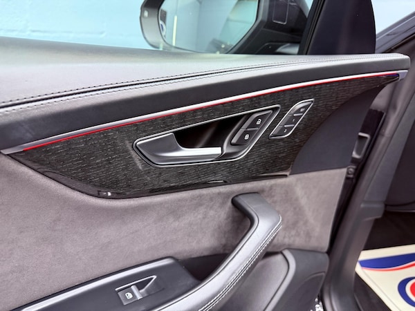 Used Audi Q8 for sale - 76227142: Photo 32
