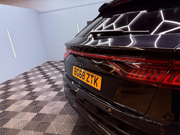 Used Audi Q8 for sale - 76227142: Photo 83